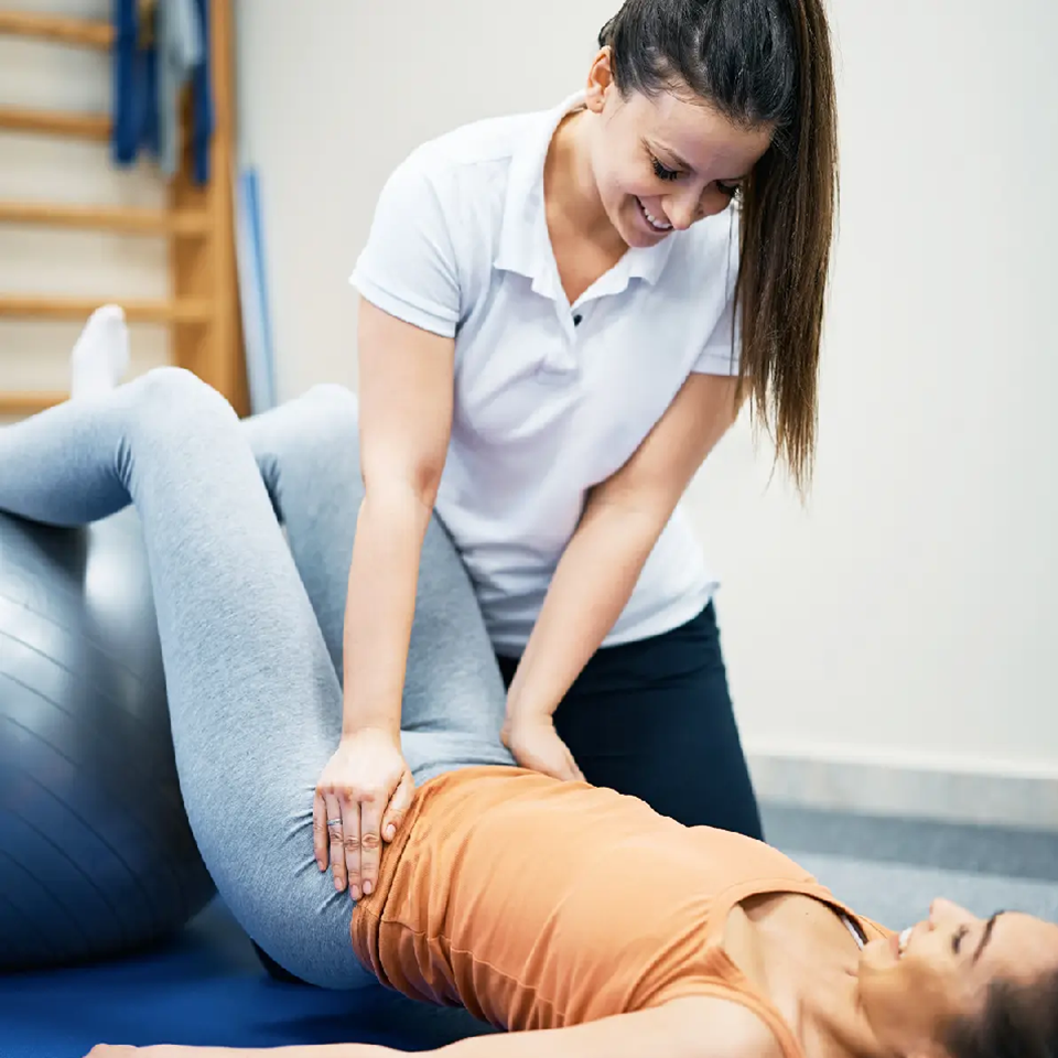 Gentle acupuncture treatment for digestive problems and IBS at Yuan Qi Acupuncture Center, Business Bay Dubai